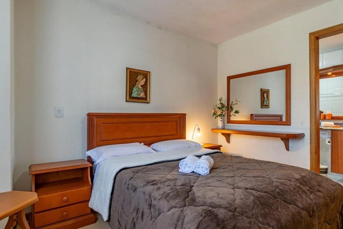 Rosa Edificio Di Trevi Apartment Грамаду Екстериор снимка